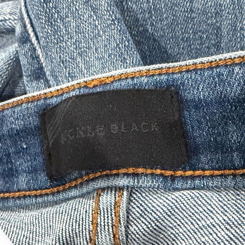 BUCKLE BLACK Women’s Light Wash Distressed Knee Mom Jeans Size 25 - Picture 4 of 8